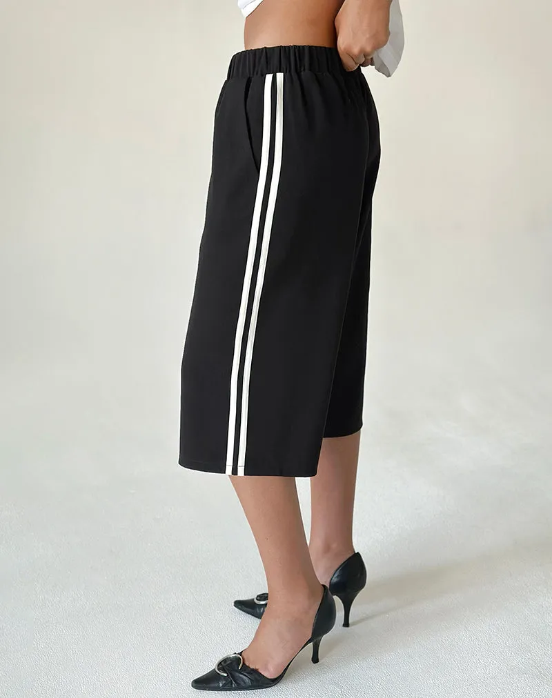 Benno Shorts in Black with White Side Stripe