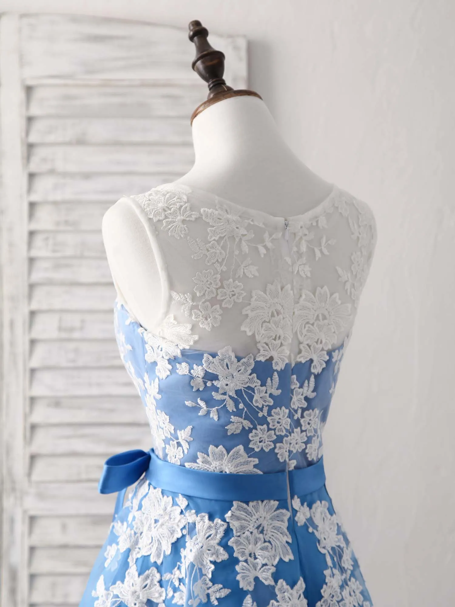 Blue Round Neck Tulle Lace Applique Tea Long Prom Dress, Bridesmaid Dress