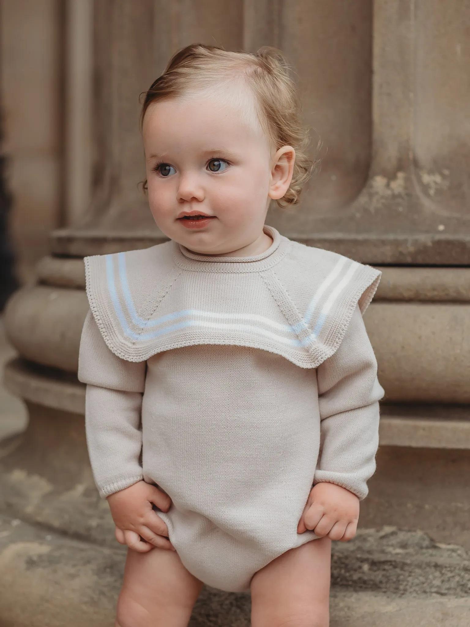 'Finn' beige & white knitted romper with sailor collar