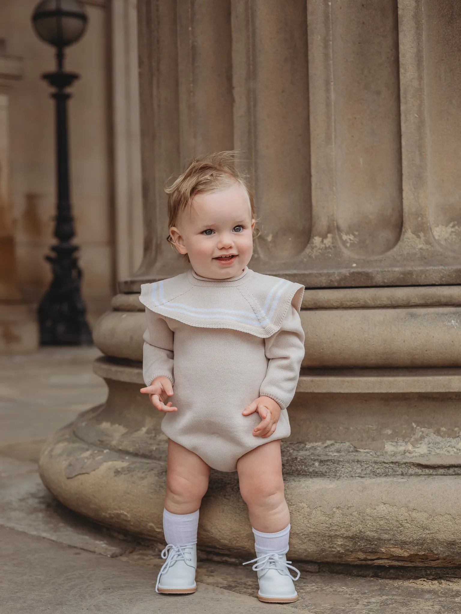 'Finn' beige & white knitted romper with sailor collar