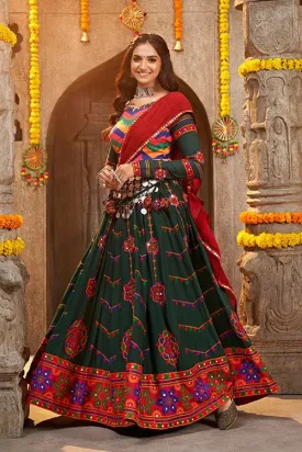 Green Embroidered Perfect Beautiful Navratri Special Chaniya Choli