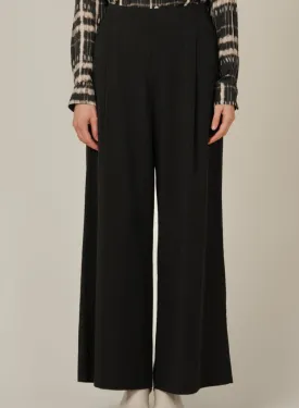 Malin Pants in Black